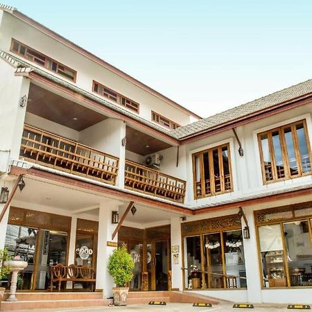 The Indigo House Phrae Hotel Bagian luar foto